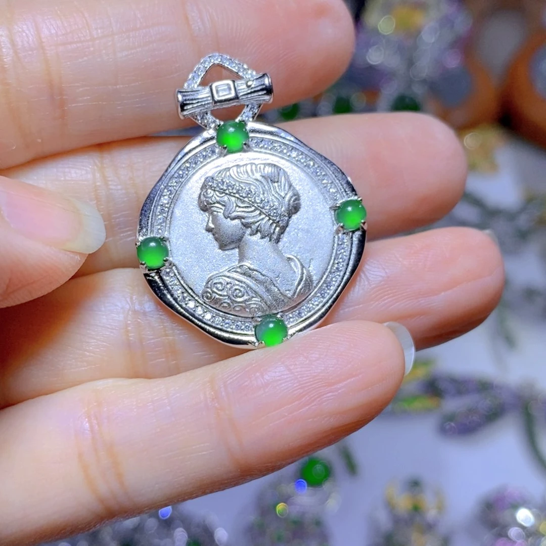 翡翠颈饰银S925镶嵌天然翡翠