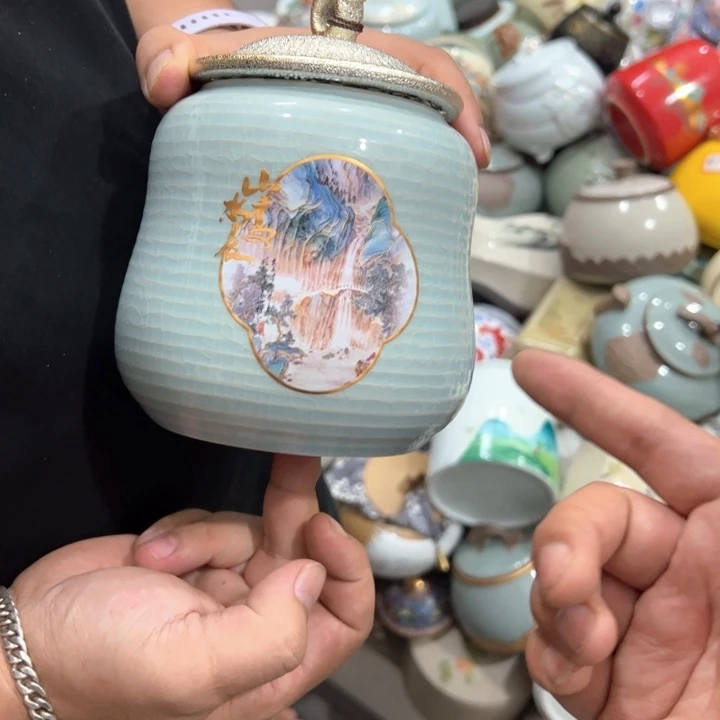 瑕疵福利品陶瓷茶叶罐介意勿拍