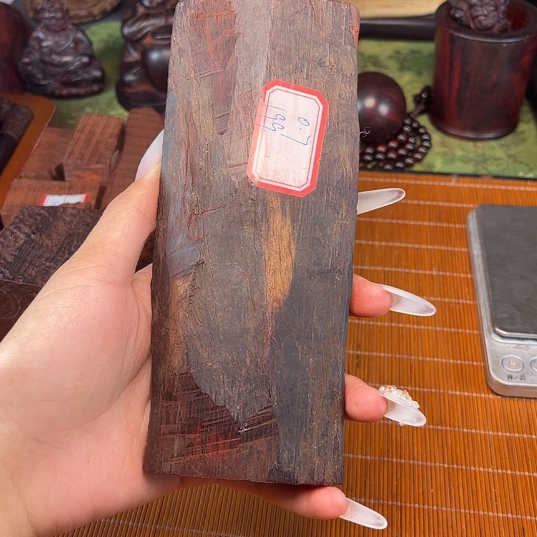 黑***风檀香紫檀（小叶紫檀）