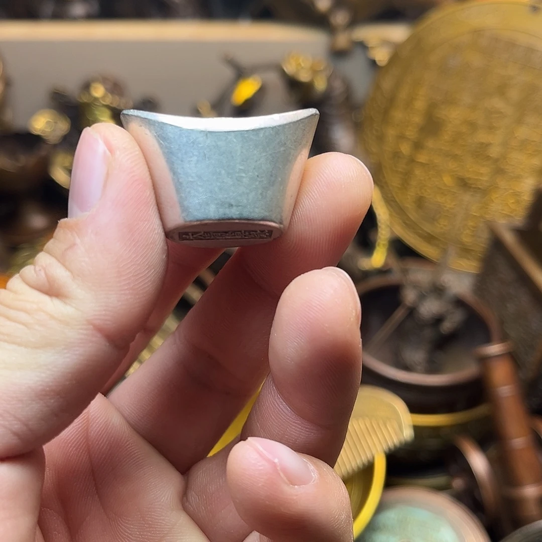 精美铜器工艺品等