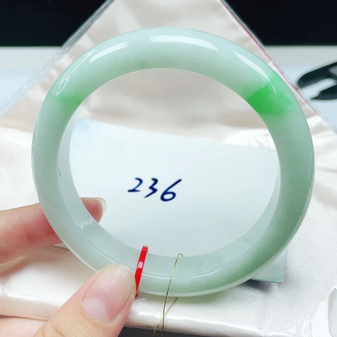 翡翠未镶嵌手镯正圈59.6