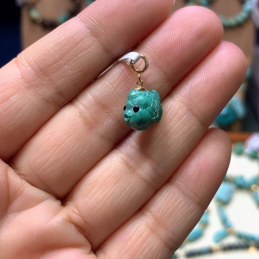 绿松石18K金镶嵌挂件