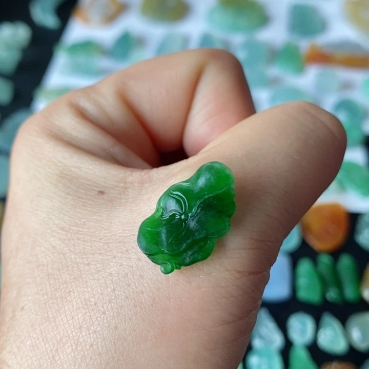 定制翡翠未镶嵌─****荷叶