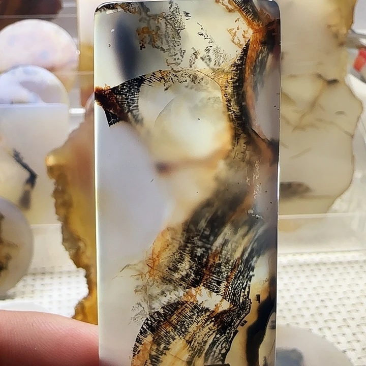 玛瑙/玉髓未镶嵌珠宝奇石