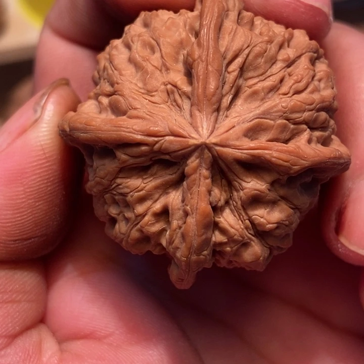 肆**?四棱文玩核桃核桃