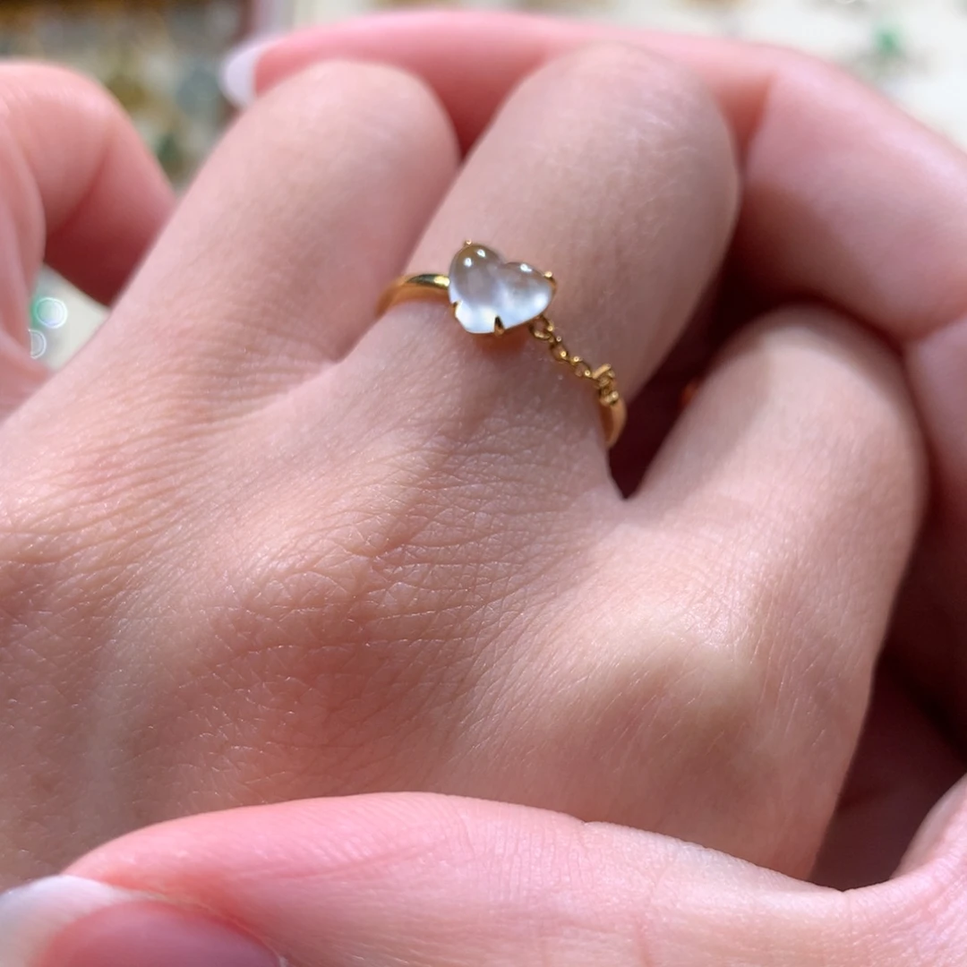 翡翠18K金镶嵌颈饰戒指