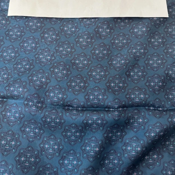 【小蓝团花】112门幅满分桑蚕丝香云纱绞罗莨纱面料裁剪后概不退换