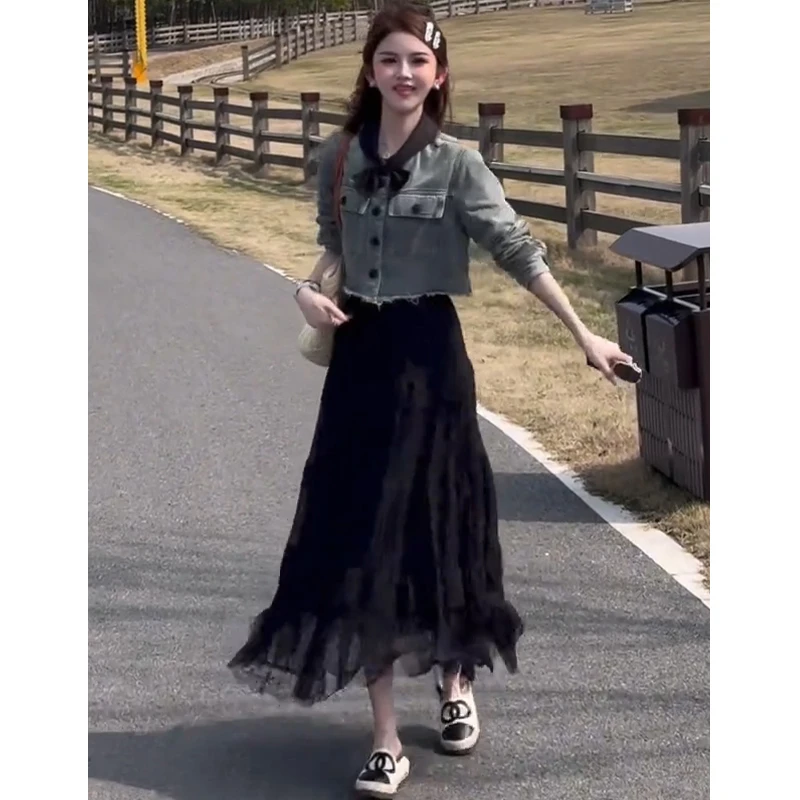 开春穿搭套装女2025港风复古小个子短款牛仔上衣高腰半身裙两件套