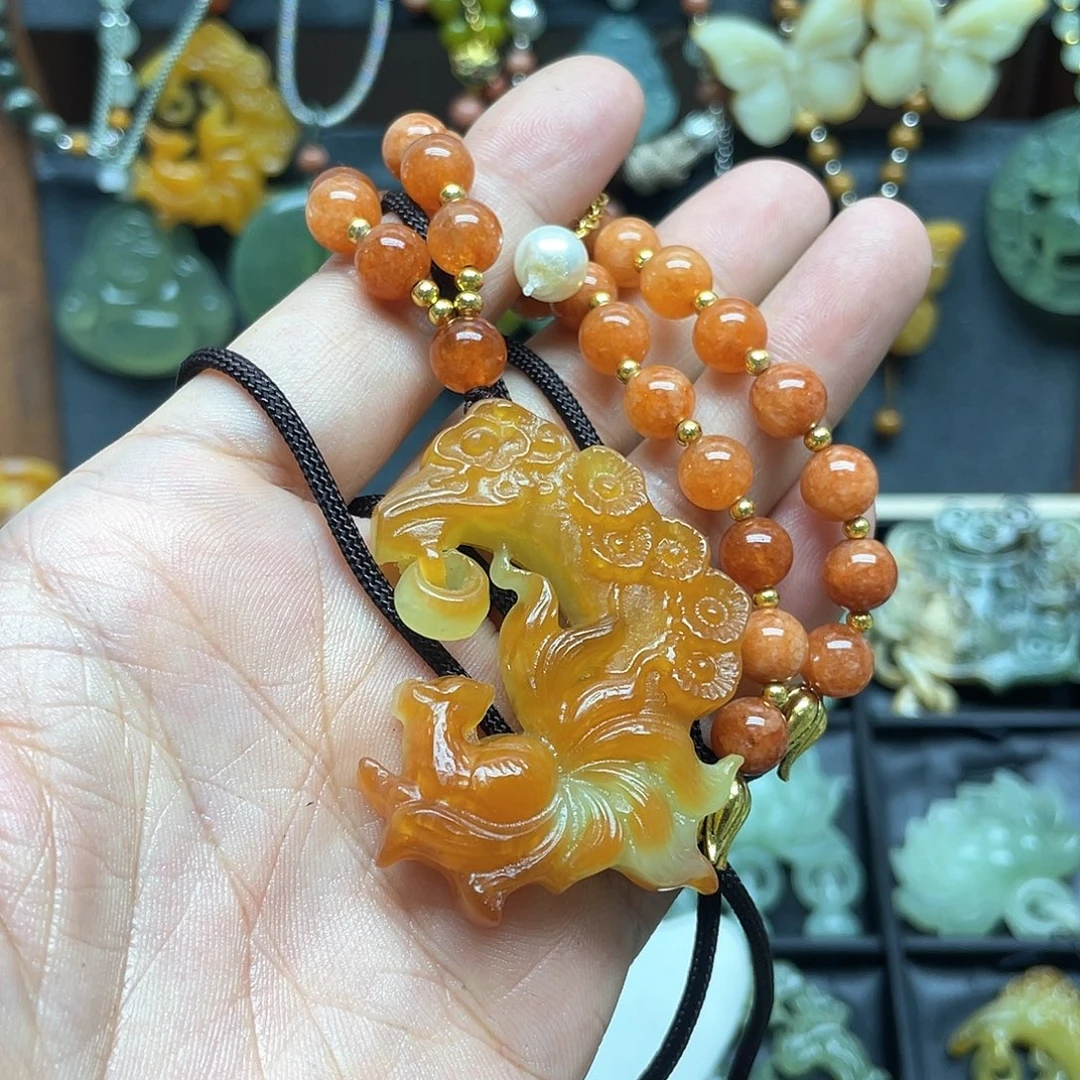 蛇纹石玉未镶嵌颈饰