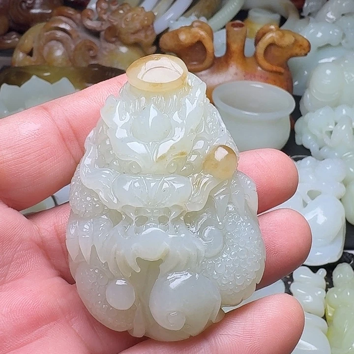 未镶嵌和田玉挂件