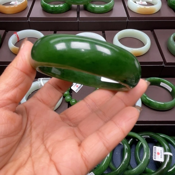 和田玉未镶嵌手镯59/60