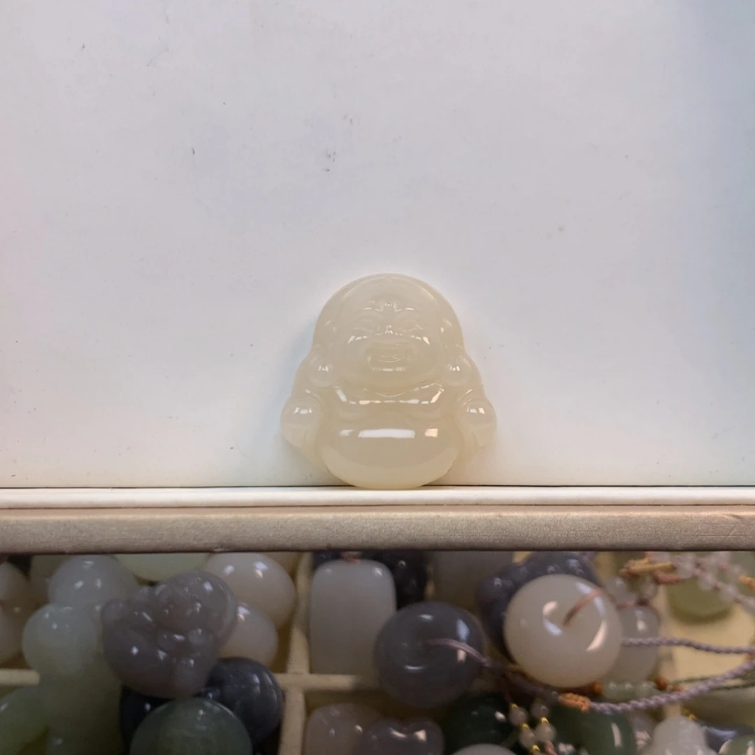 【闪购商品】颈饰未镶嵌和田玉