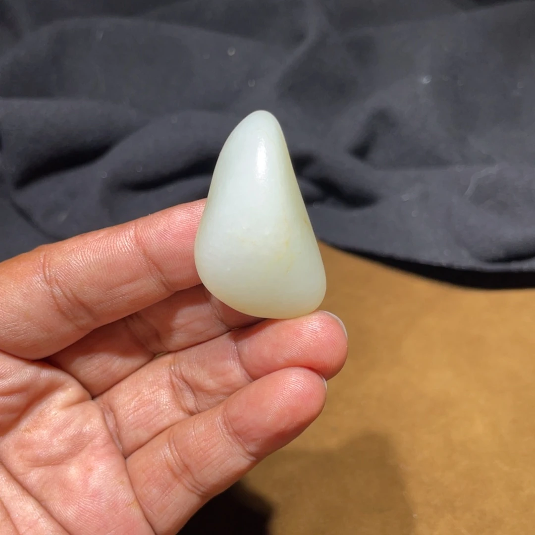 刘***一和田玉（白玉）未镶嵌颈饰