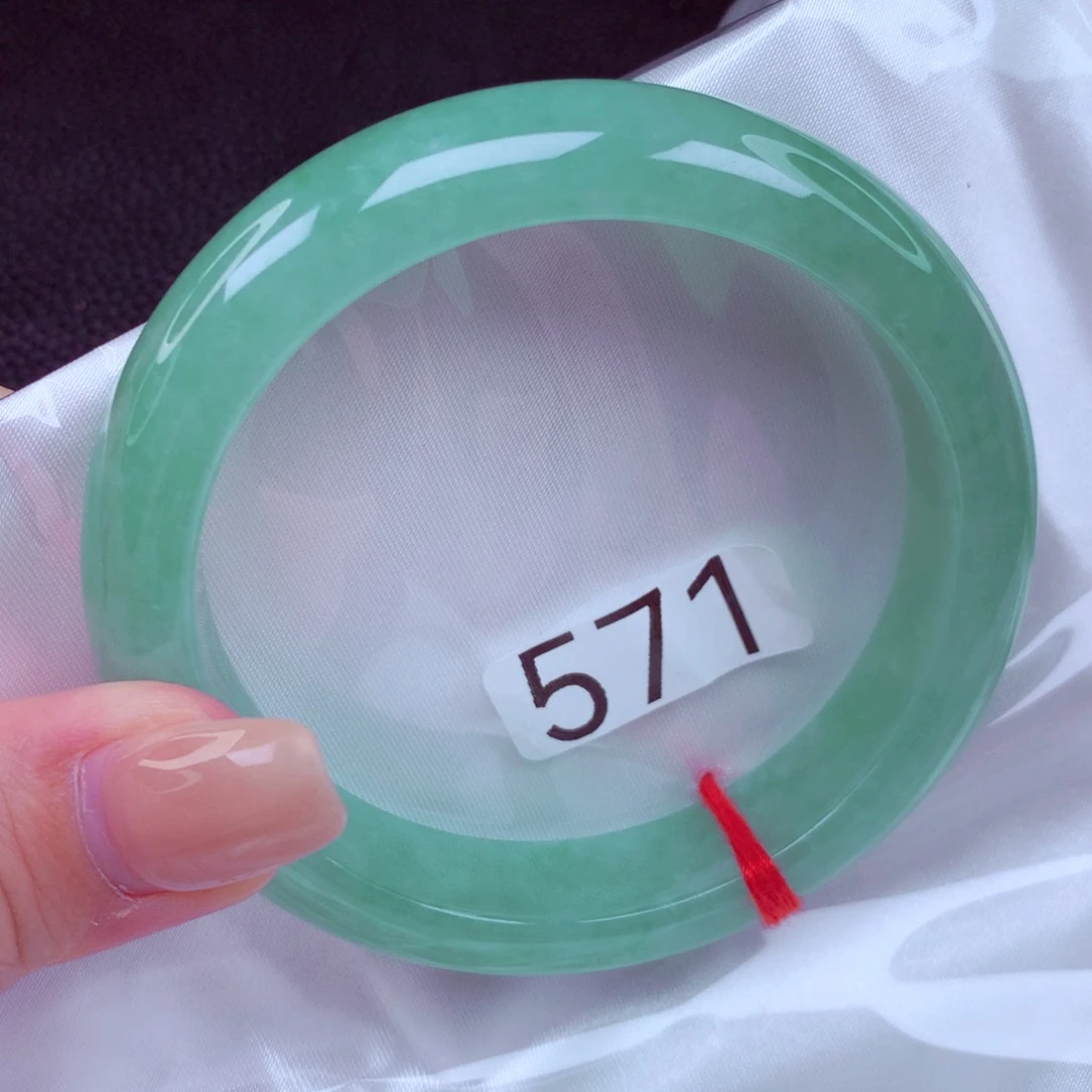 翡翠未镶嵌手镯手镯