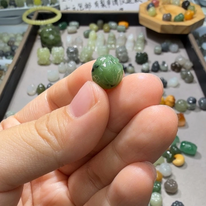 未镶嵌和田玉珠宝半成品