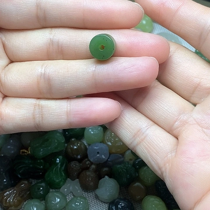 未镶嵌和田玉挂件小****~