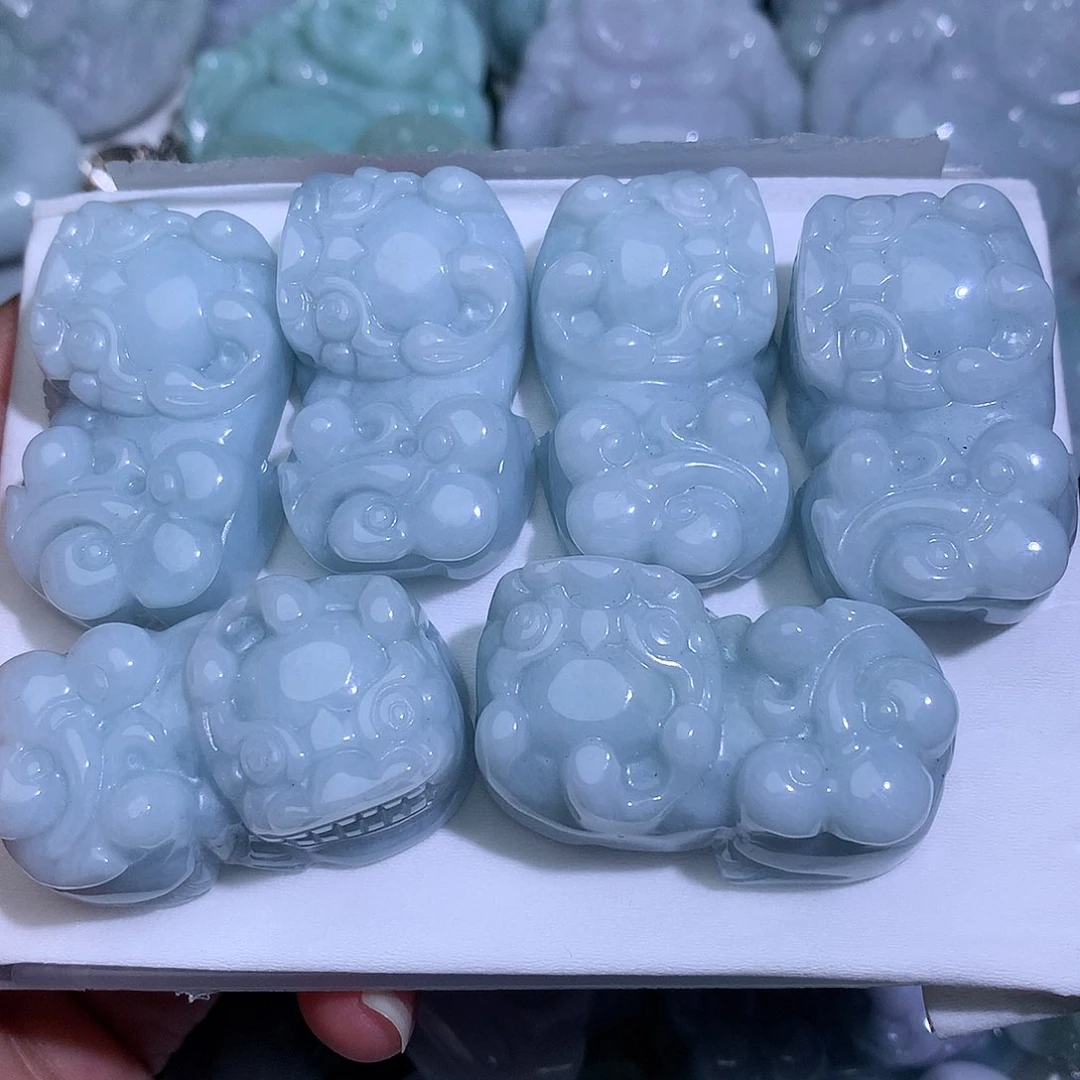 翡翠未镶嵌颈饰发1个