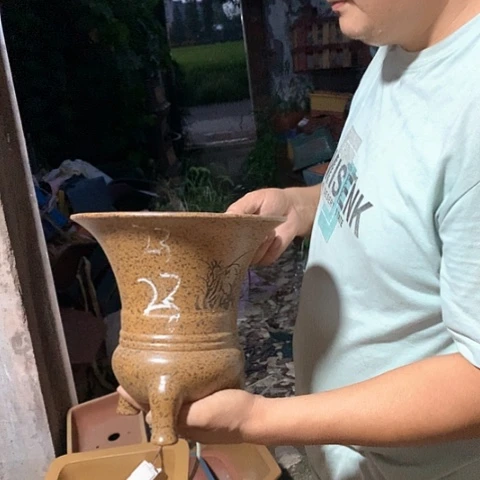 紫砂花盆手工艺品