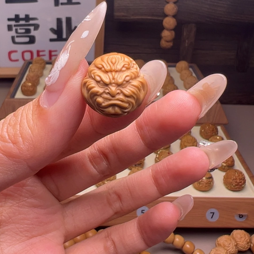 文玩核桃把件四目烟鬼16左右尺寸全品有正常封口线