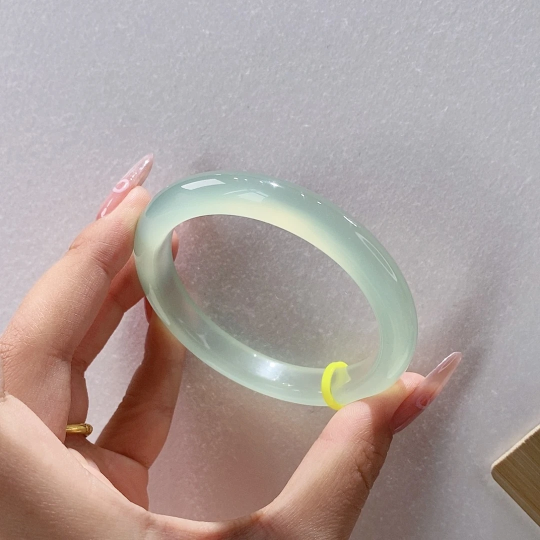 玛瑙/玉髓手镯未镶嵌56.4