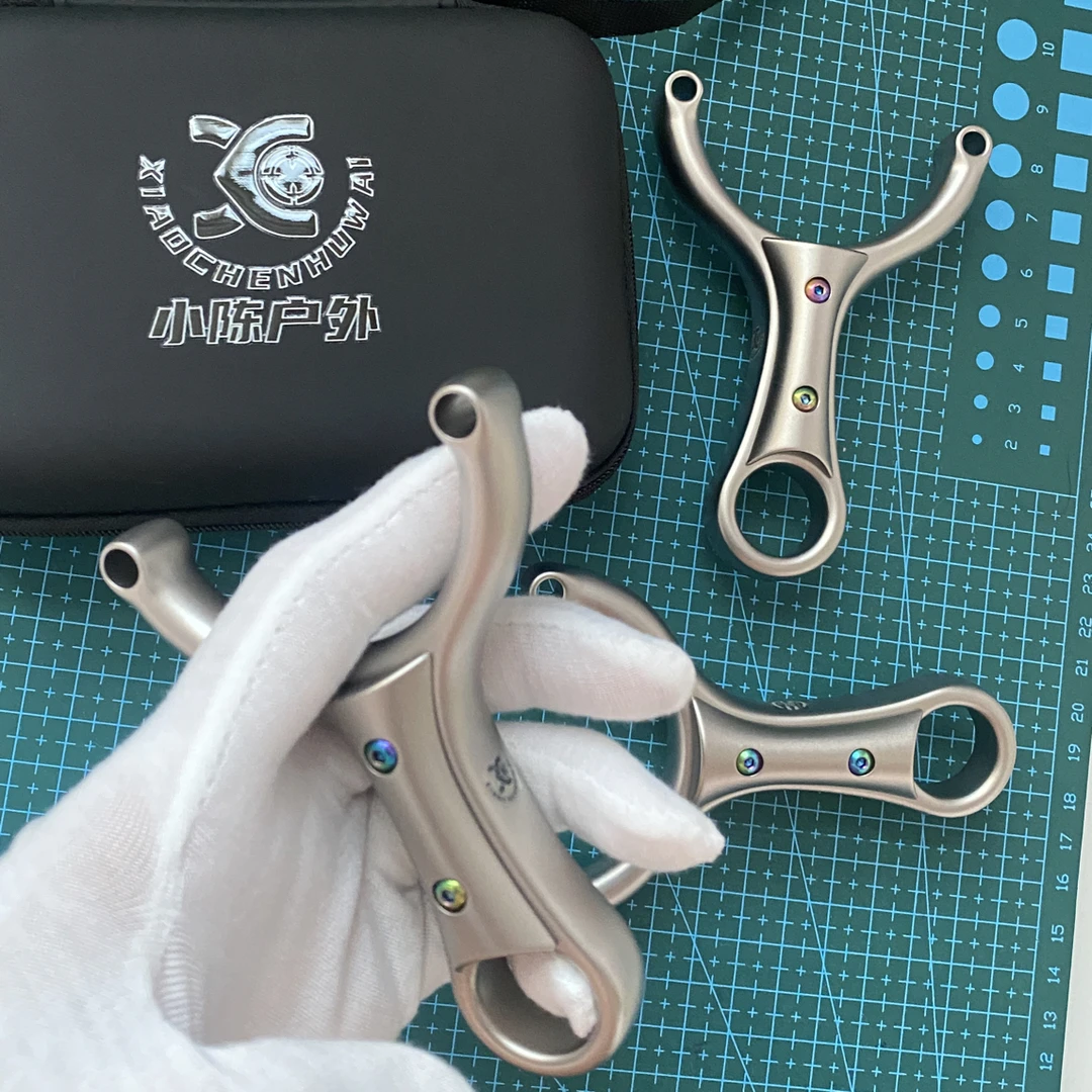 小陈户外联名单卡全钛合金tc21锻打材质