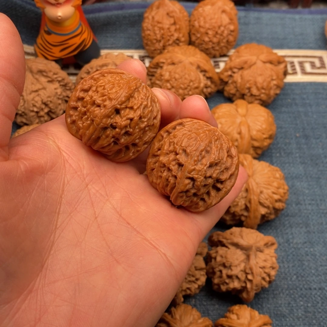 文玩核桃把件35山地正磨