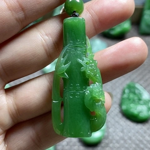 【闪购商品】颈饰未镶嵌和田玉