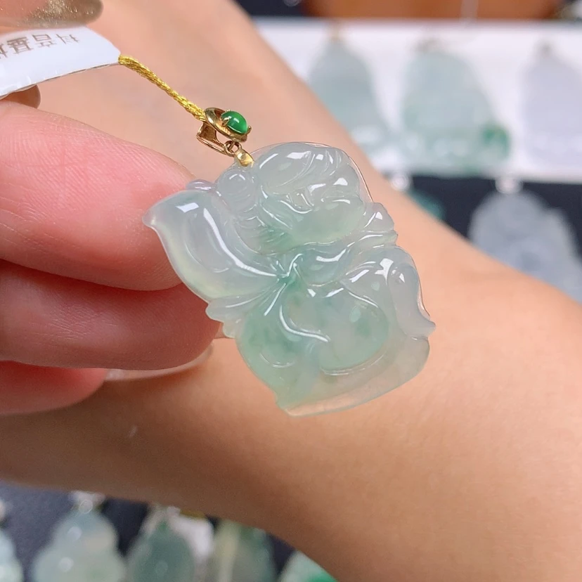 【闪购商品】翡翠18K金镶嵌颈饰仙子