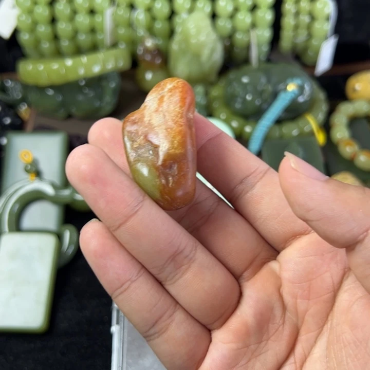 散****岫岩老玉（透闪石质玉）未镶嵌挂件