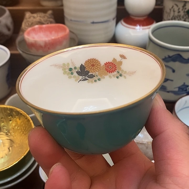 中古物品默认微瑕，谨慎参拍，满18包邮！