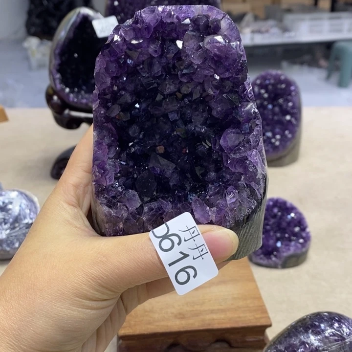 紫晶大型摆件（非配饰）未镶嵌