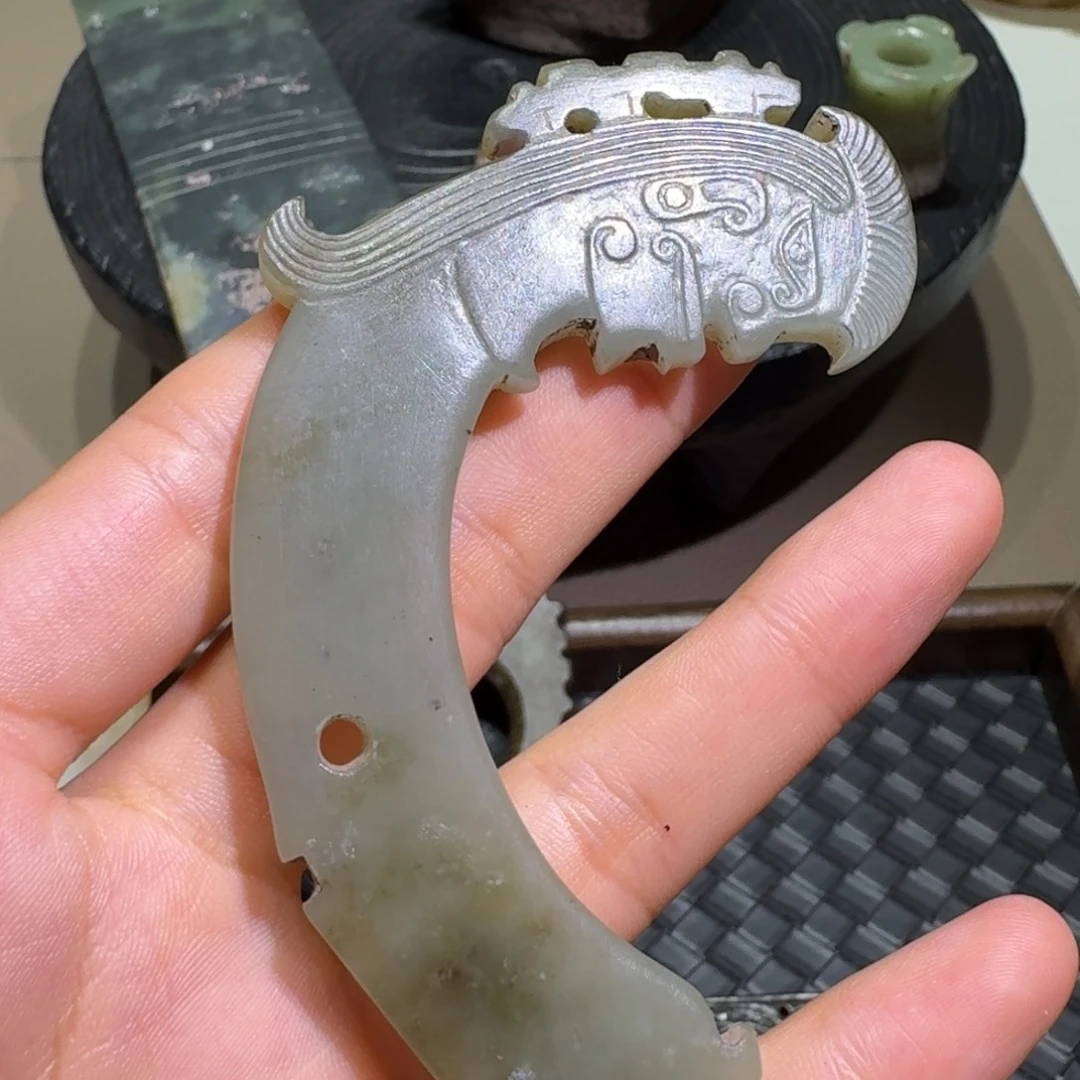 牛***爸未镶嵌和田玉（糖玉）挂件