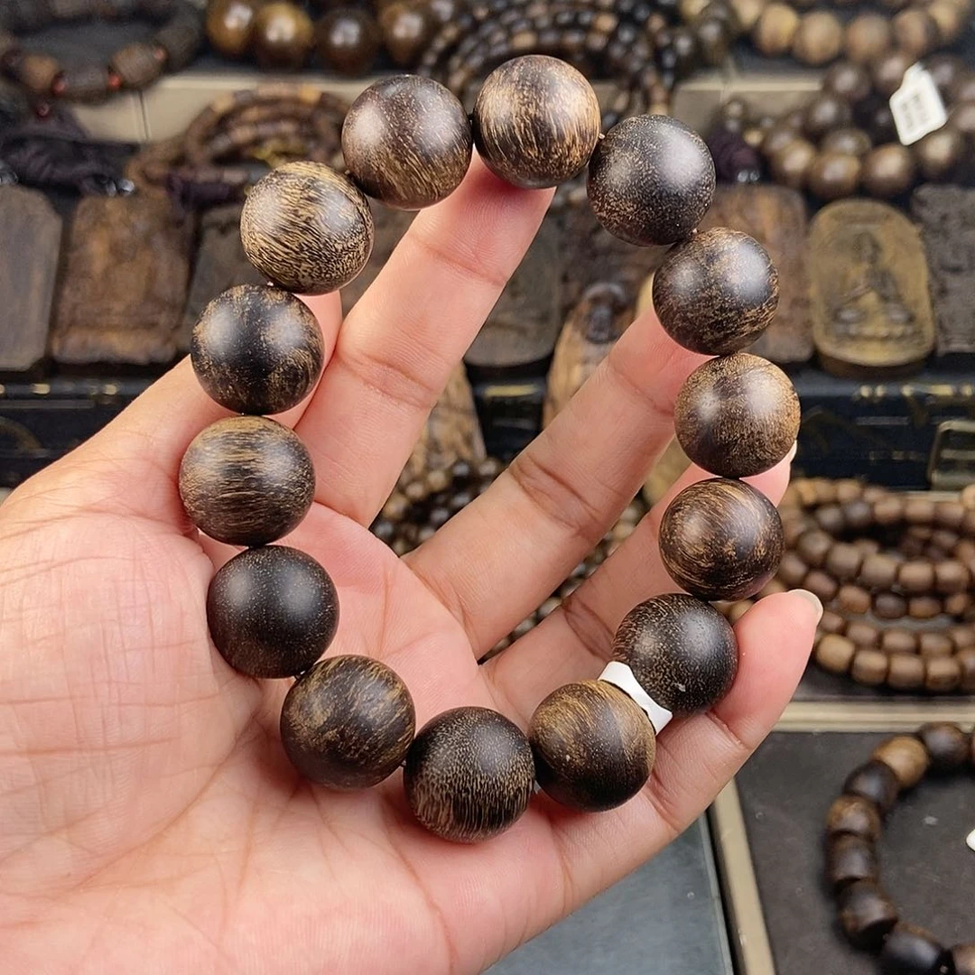 木扬**万越南芽庄留疤白