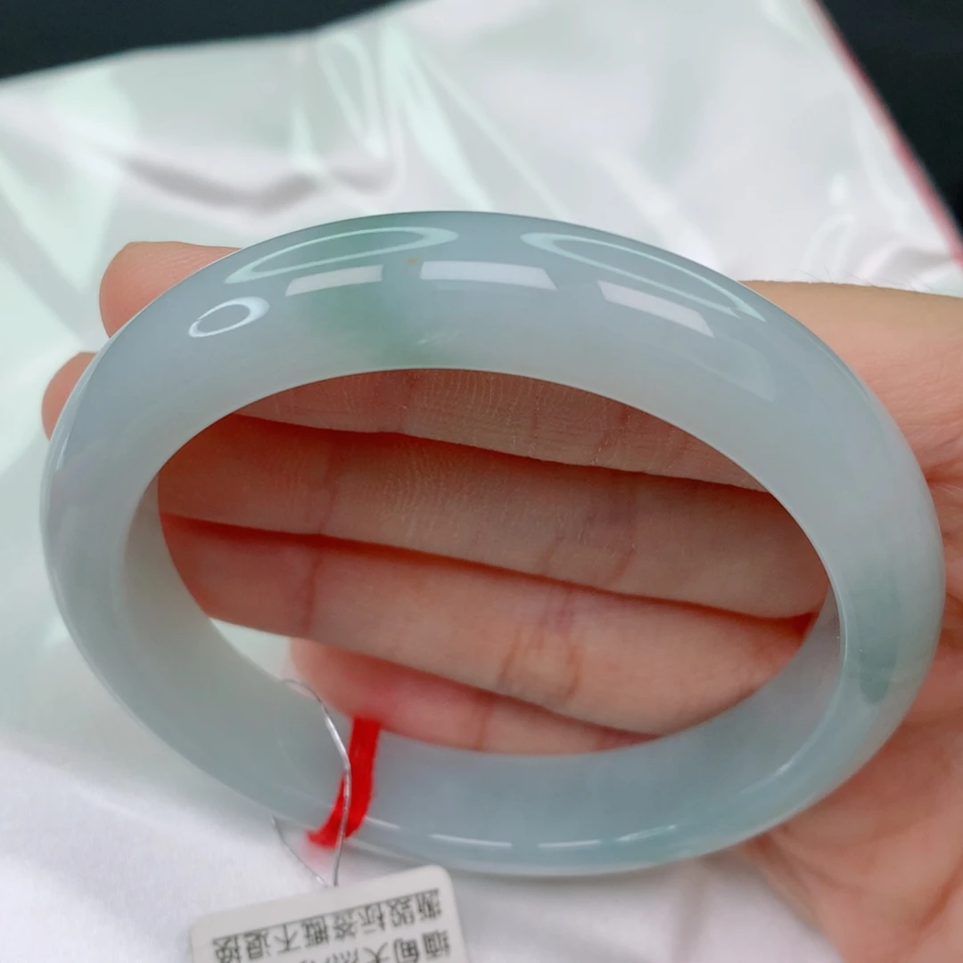 翡翠未镶嵌手镯58正圈，细腻胶润