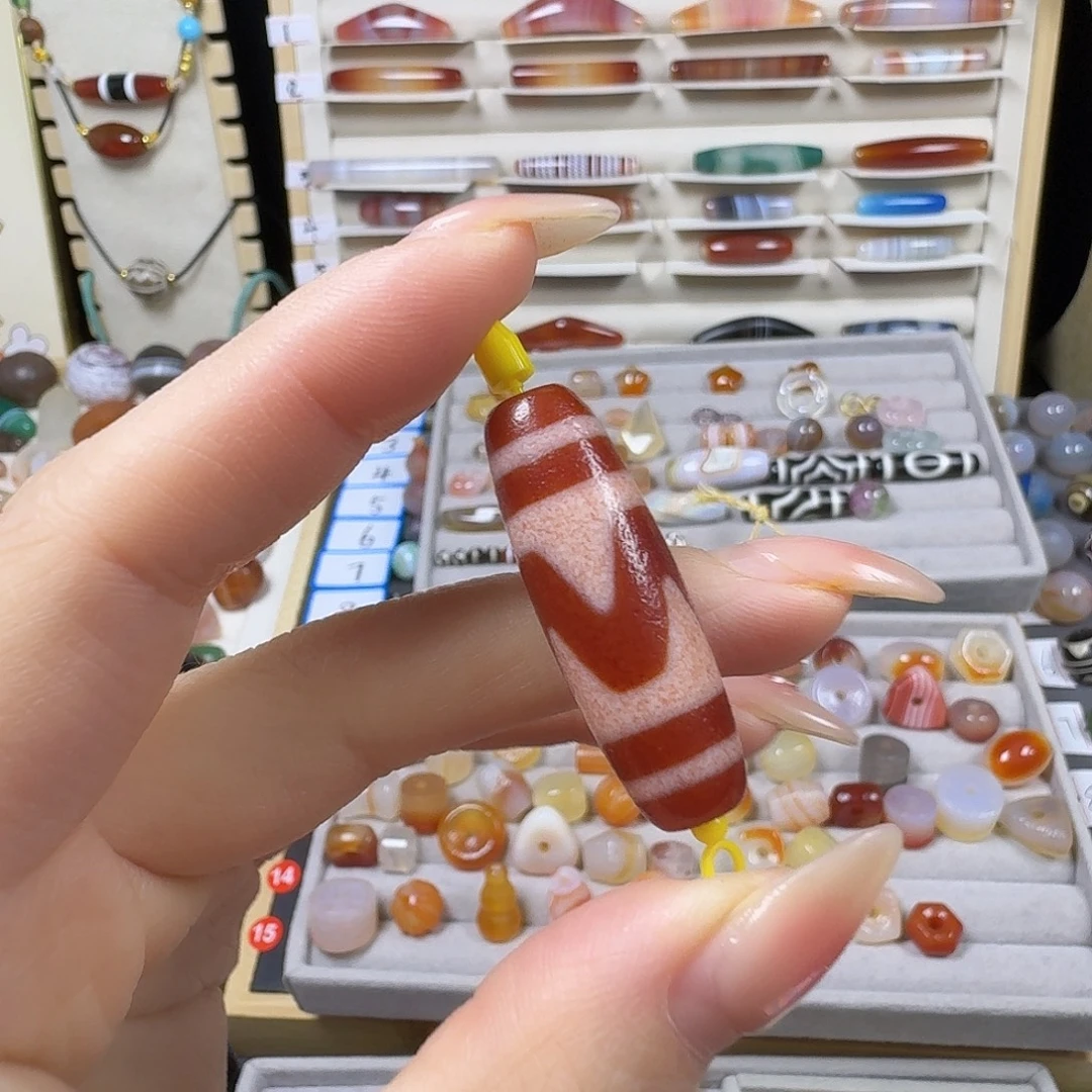 ****年玛瑙/玉髓未镶嵌颈饰