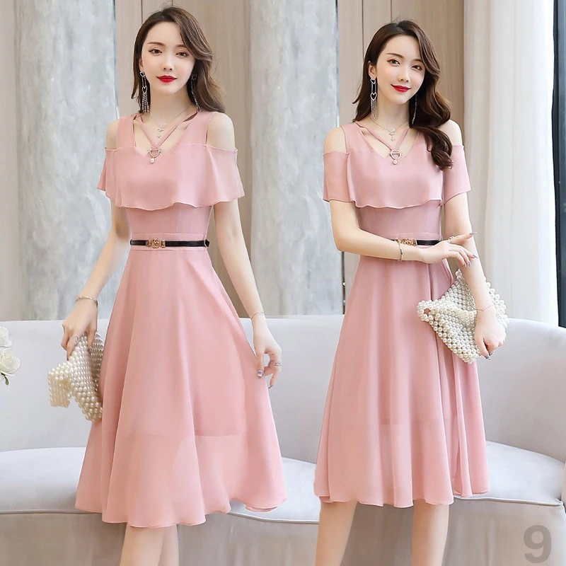 气质露肩式中长裙子收腰显瘦连衣裙