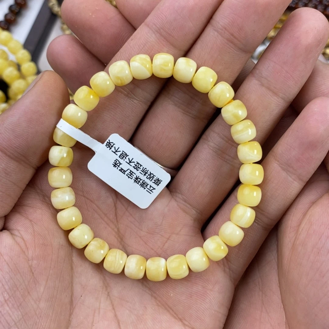 未镶嵌琥珀裸石白***包7.4mm