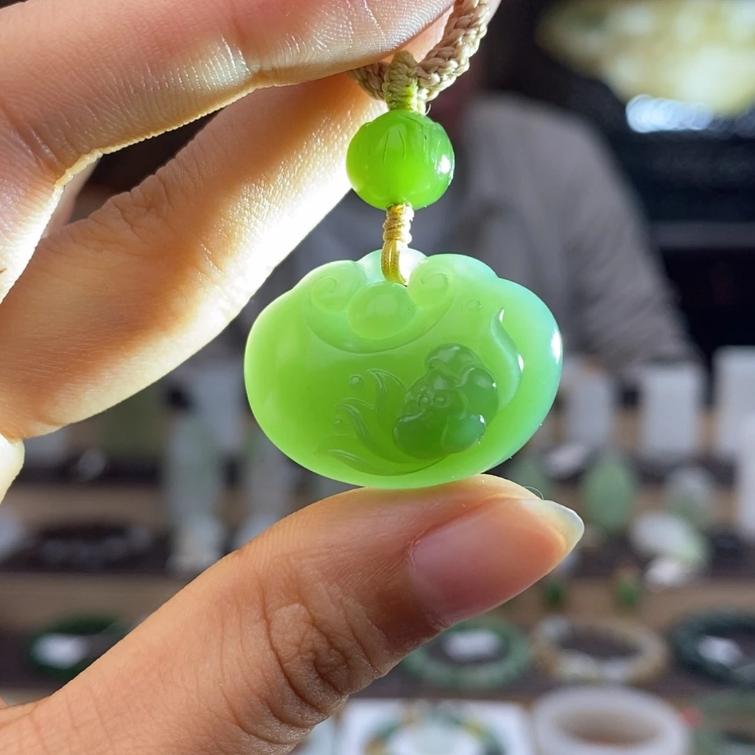 【闪购商品】和田玉吊坠未镶嵌