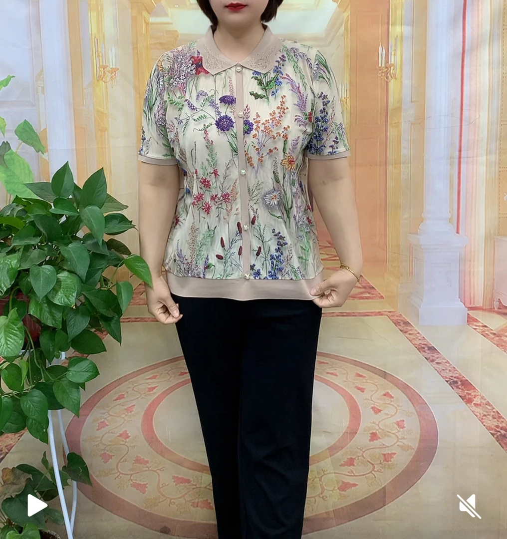 翻领方领常规款薄款中老年女装休闲减龄洋气显瘦妈妈装