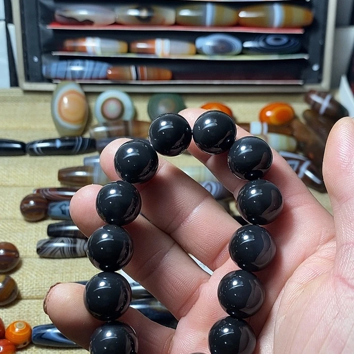 玛瑙/玉髓合金颈饰