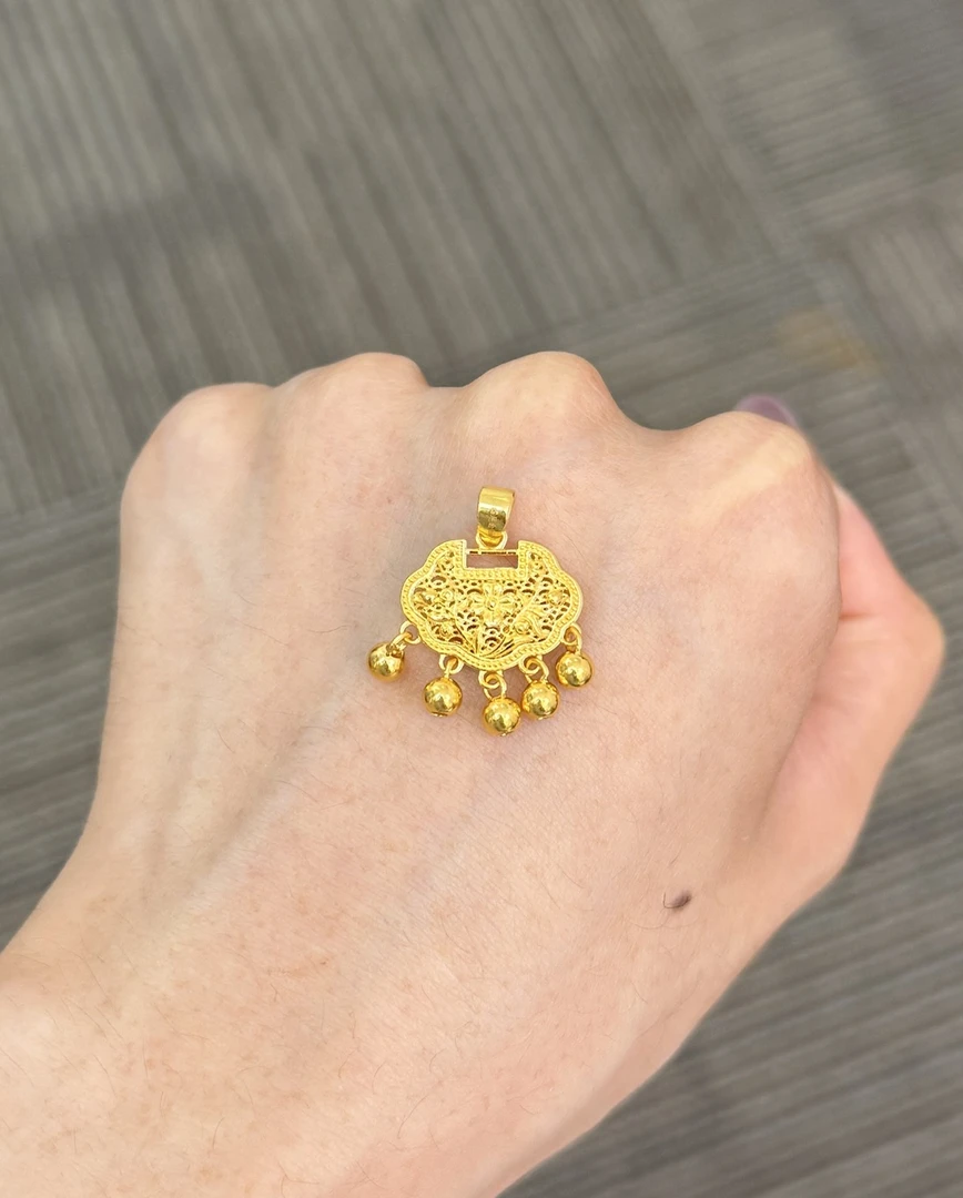 足金999 花藤胖锁吊坠