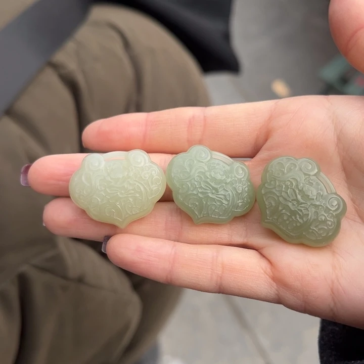 和田玉吊坠(不含链)未镶嵌多样性发货拍一发一