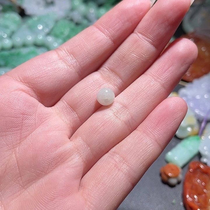 颈饰未镶嵌翡翠?****࿐天