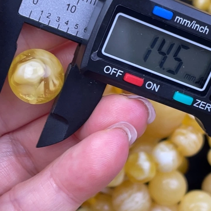 蜜蜡未镶嵌裸石微瑕257