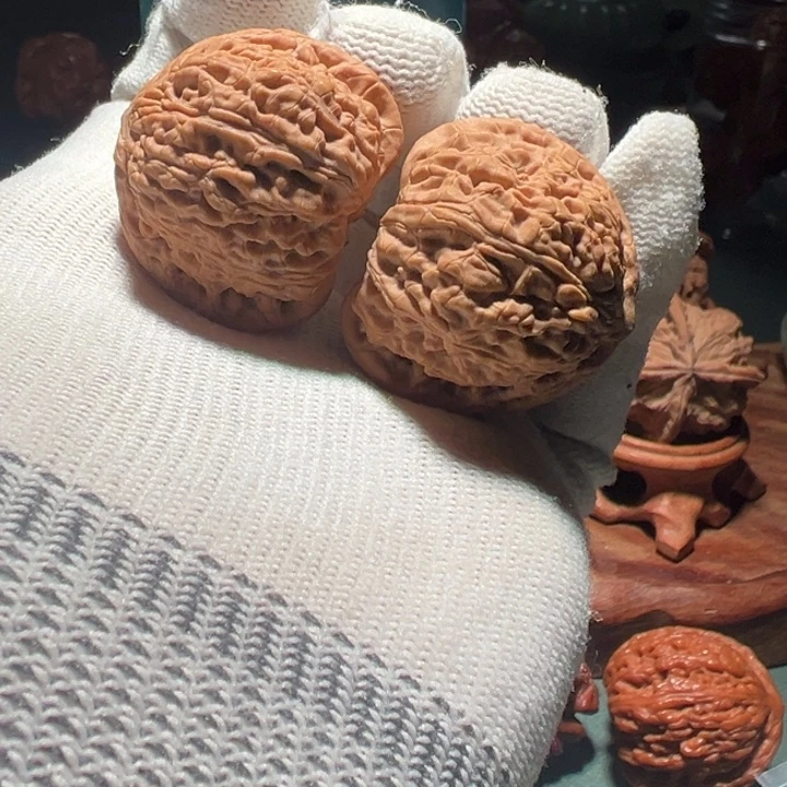 文玩核桃吊坠红玛瑙9981