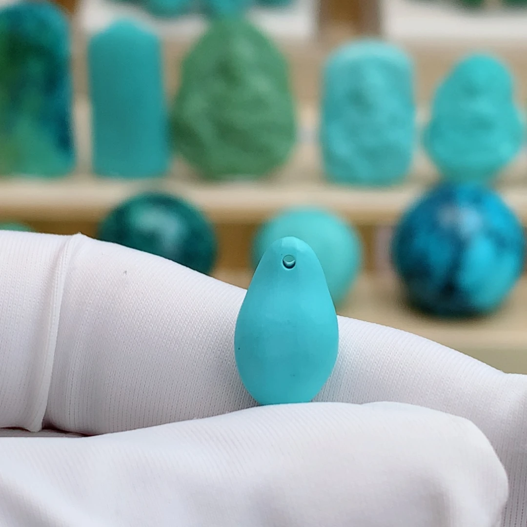 绿松石未镶嵌挂件