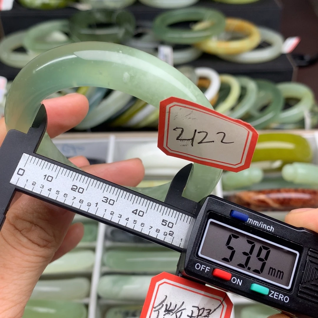 自***疼未镶嵌蛇纹石玉手镯2122