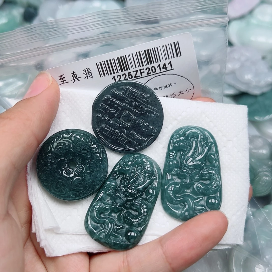 翡翠未镶嵌吊坠(不含链)