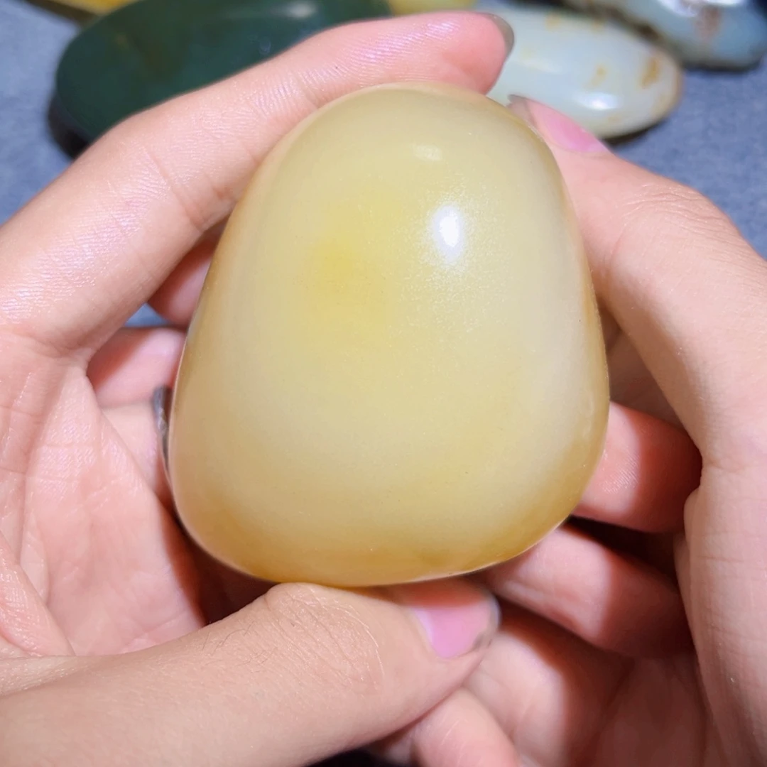 和田玉未镶嵌珠宝奇石