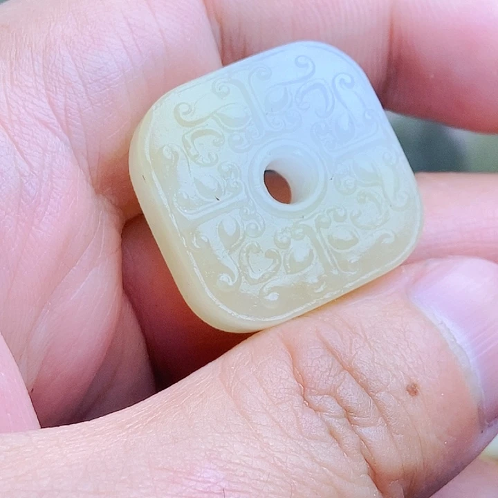 和田玉吊坠(不含链)未镶嵌